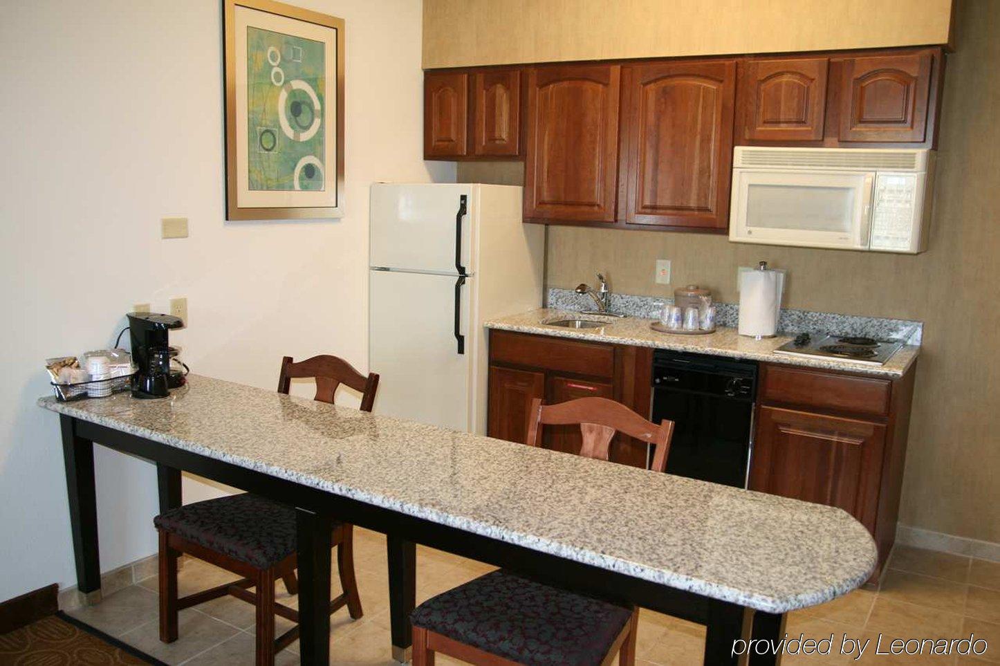 Comfort Inn & Suites Toledo Habitación foto