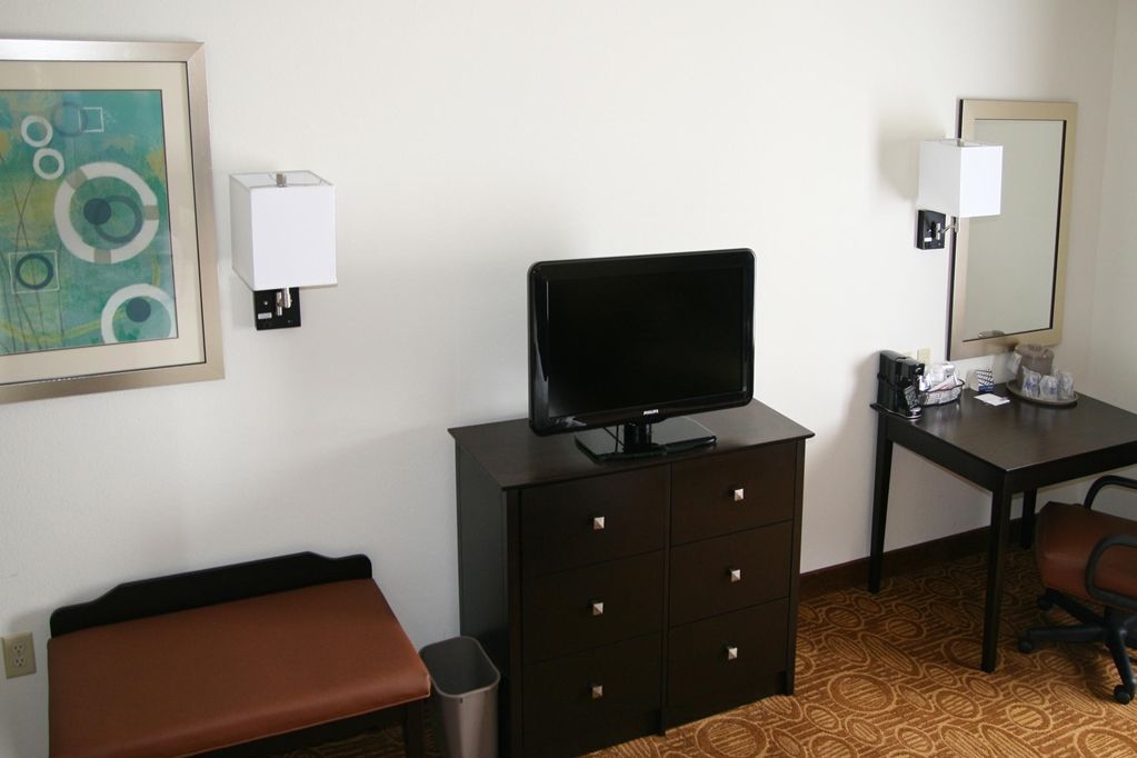 Comfort Inn & Suites Toledo Habitación foto